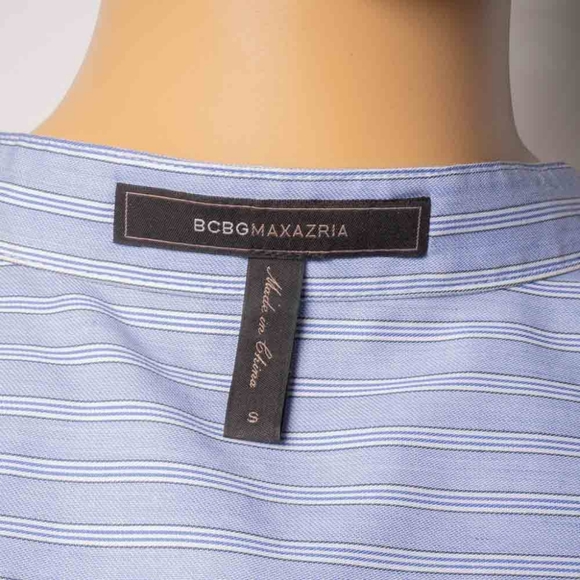 New blue button down top w/ cold sholders - Picture 5 of 5